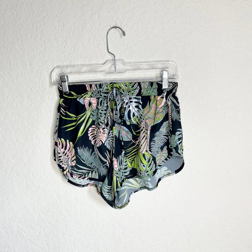 LF Love Tropical Monstera Leaf Shorts Black Small
